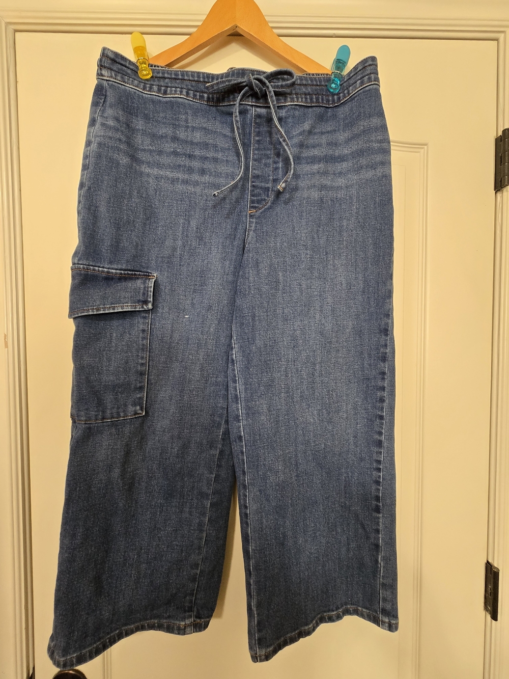 Chico's Blue Wide-Leg Cargo Cropped Denim Jeans with Drawstring Elastic Waist